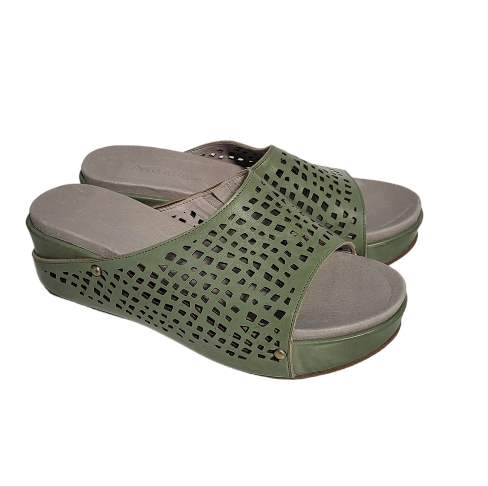 ANTELOPE Platform Wedge Slide Sandals Perforated Green Leather EUR Size 36